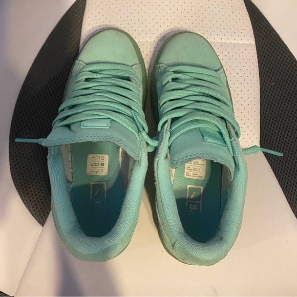 Mint green puma, 5.5y good condition. - Picture 2 of 5